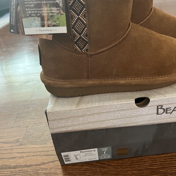 Bearpaw boots - Picture 3 of 4